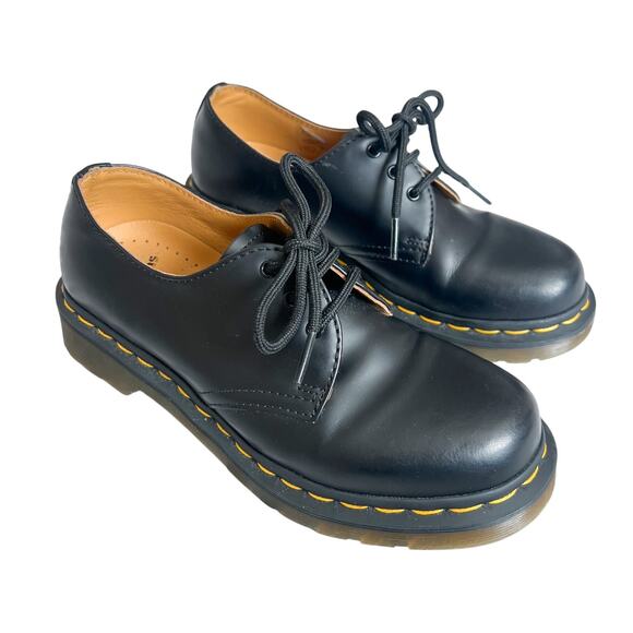 Dr Martens | 1461 Women’s Black Smooth Leather Lace Up Oxford Shoes 6 Like New - Picture 2 of 9